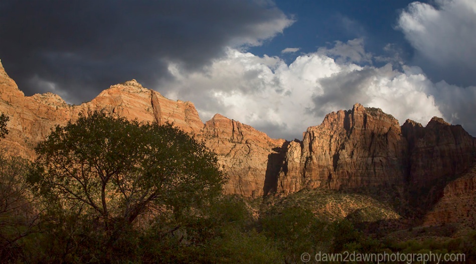 The sun set on The Watchman at Zion National Park, Utah